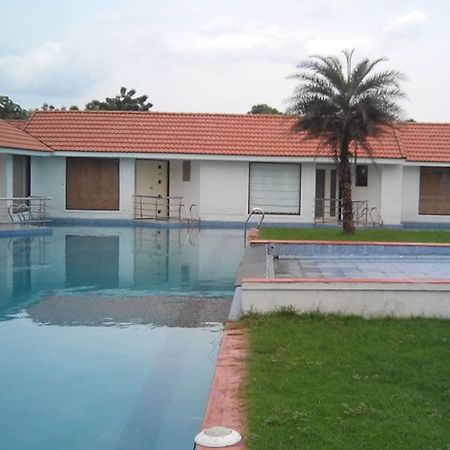 Village Retreat Chennai Esterno foto