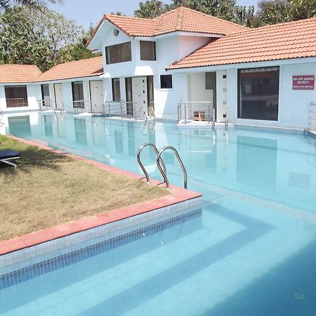 Village Retreat Chennai Esterno foto